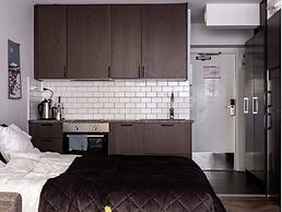 Tott Stay – Easy Slope Access