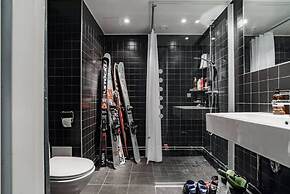 Tott Stay – Easy Slope Access