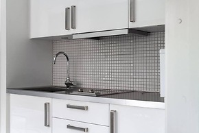 Tott Stay – Easy Slope Access