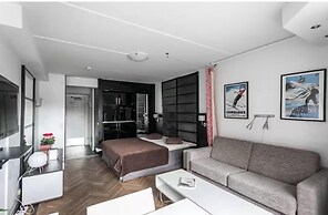 Tott Stay – Easy Slope Access