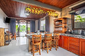Nayari Sloth Farmstay Villa La Fortuna