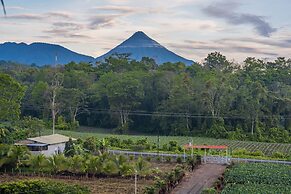 Nayari Toucan Farmstay Villa La Fortuna