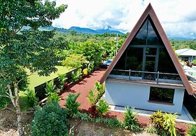 Nayari Arenal Farmstay A-frame Chalet La Fortuna