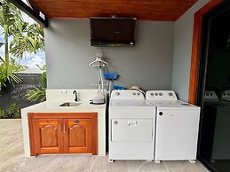Nayari Poas Farmstay A-frame Chalet La Fortuna