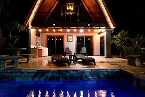 Nayari Poas Farmstay A-frame Chalet La Fortuna
