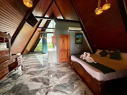 Nayari Poas Farmstay A-frame Chalet La Fortuna