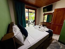 Nayari Poas Farmstay A-frame Chalet La Fortuna