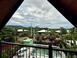 Nayari Poas Farmstay A-frame Chalet La Fortuna