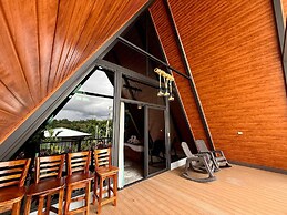 Nayari Poas Farmstay A-frame Chalet La Fortuna