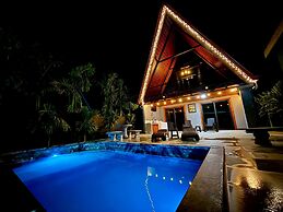 Nayari Poas Farmstay A-frame Chalet La Fortuna