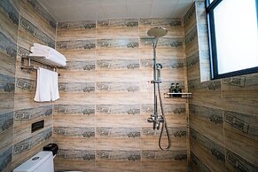 Tianmen Mountain Loft Art Inn