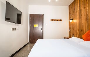 Tianmen Mountain Loft Art Inn