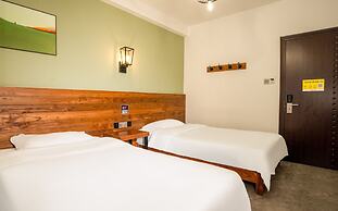 Tianmen Mountain Loft Art Inn