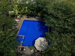 Kasambabezi Lodge