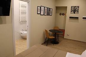 Blackwoody Contemporary Rooms - Toledo