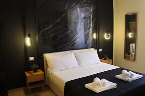 Blackwoody Contemporary Rooms - Toledo