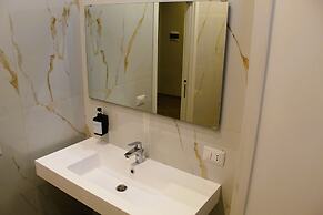 Blackwoody Contemporary Rooms - Toledo