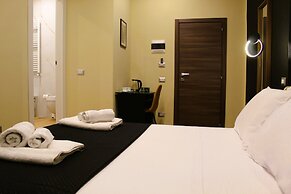 Blackwoody Contemporary Rooms - Toledo