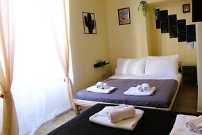 Blackwoody Contemporary Rooms - Toledo