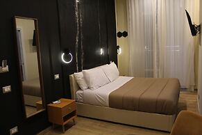 Blackwoody Contemporary Rooms - Toledo