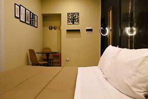 Blackwoody Contemporary Rooms - Toledo