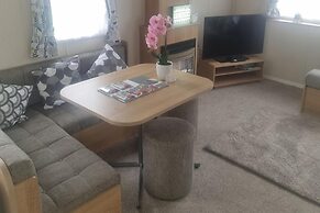 Trecco Bay Porthcawl 2-bed Caravan, Sleeps 6