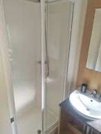 Trecco Bay Porthcawl 2-bed Caravan, Sleeps 6