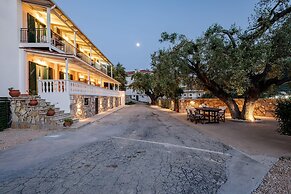 Elia Studios Zakynthos