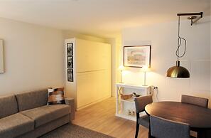 Studio in Het Zoute With Side Sea View
