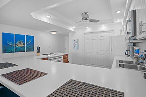 Shoreline Towers 1113