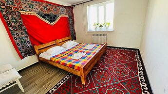 DADOW Guesthouse