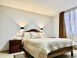 Hotel Tiwintza Internacional
