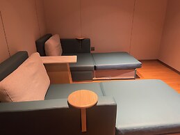 T3E JOY REST LOUNGE