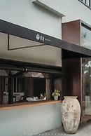 YueLore Retreat