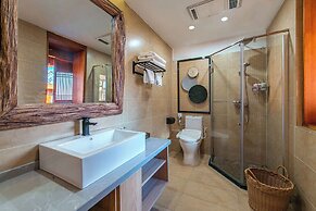 Lijiang half yard hotel