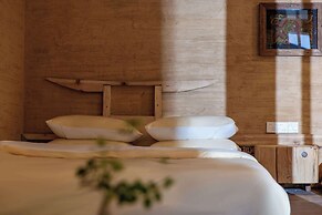 Lijiang half yard hotel