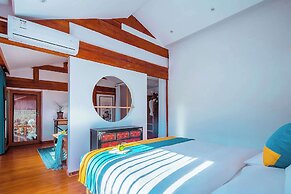 Lijiang half yard hotel