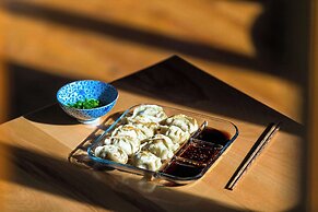 Lijiang half yard hotel