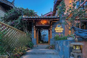 Lijiang half yard hotel