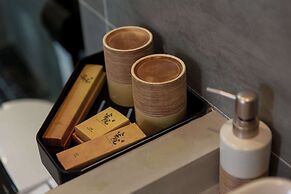 Lijiang half yard hotel