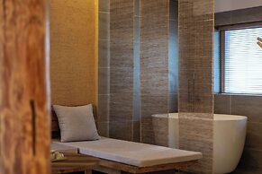 Lijiang half yard hotel