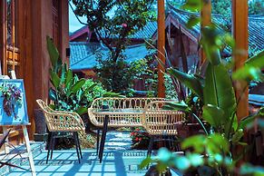 Lijiang half yard hotel