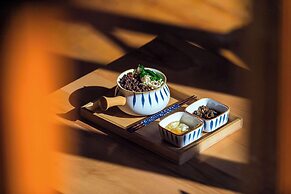 Lijiang half yard hotel