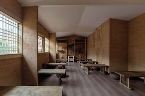 Lijiang half yard hotel