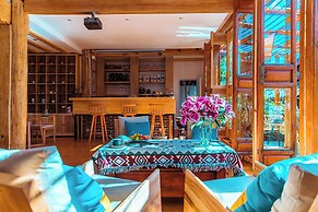 Lijiang half yard hotel