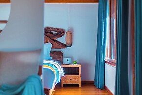 Lijiang half yard hotel