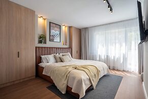 Spacious 3BR by Cismigiu Gardens