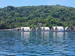 Floating Home in Reef Resort Unit 4