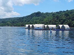 Floating Home in Reef Resort Unit 4