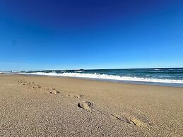 Charlesworth Nautilus Beach Resort